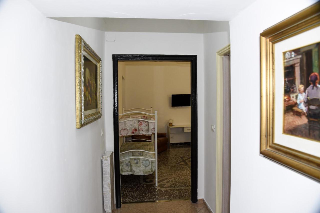 Katiuscia'S Little Corner Apartment La Spezia Exterior photo